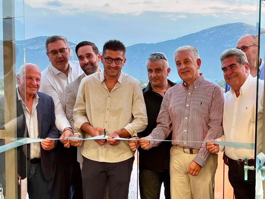 Εγκαινιάστηκε το νέο Πολιτιστικό Κέντρο Μηλιάς Μαντινείας – Παρόντες Χρήστος Λαμπρόπουλος και Κώστας Μανδρώνης  