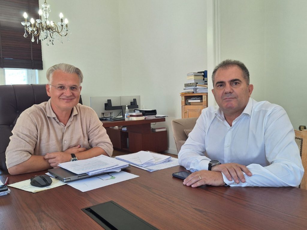 sinantisi ergasias 1